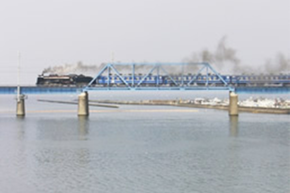 D51と湊川鉄橋